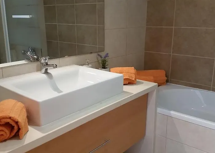 Laranjas Garden Apartment *