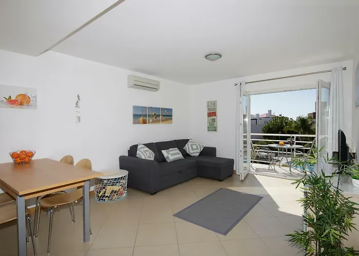 Laranjas Garden Apartment